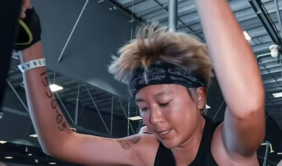 乐鱼体育平台-辽宁男篮“硬汉”娶回网球界气质女神！甜蜜求婚现场曝光的简单介绍