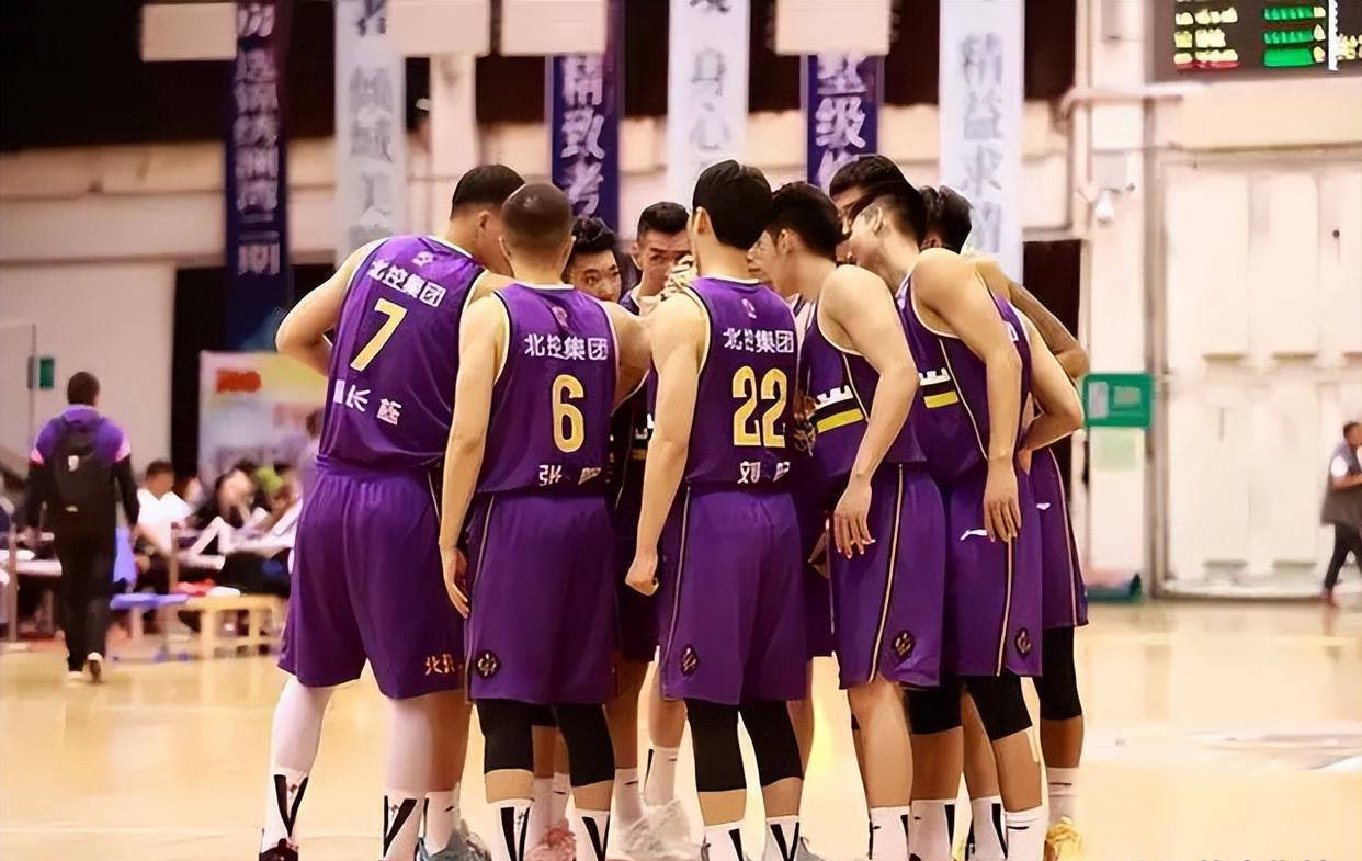 周琦15+9首钢胜深圳郭艾伦40分广州不敌北控的简单介绍