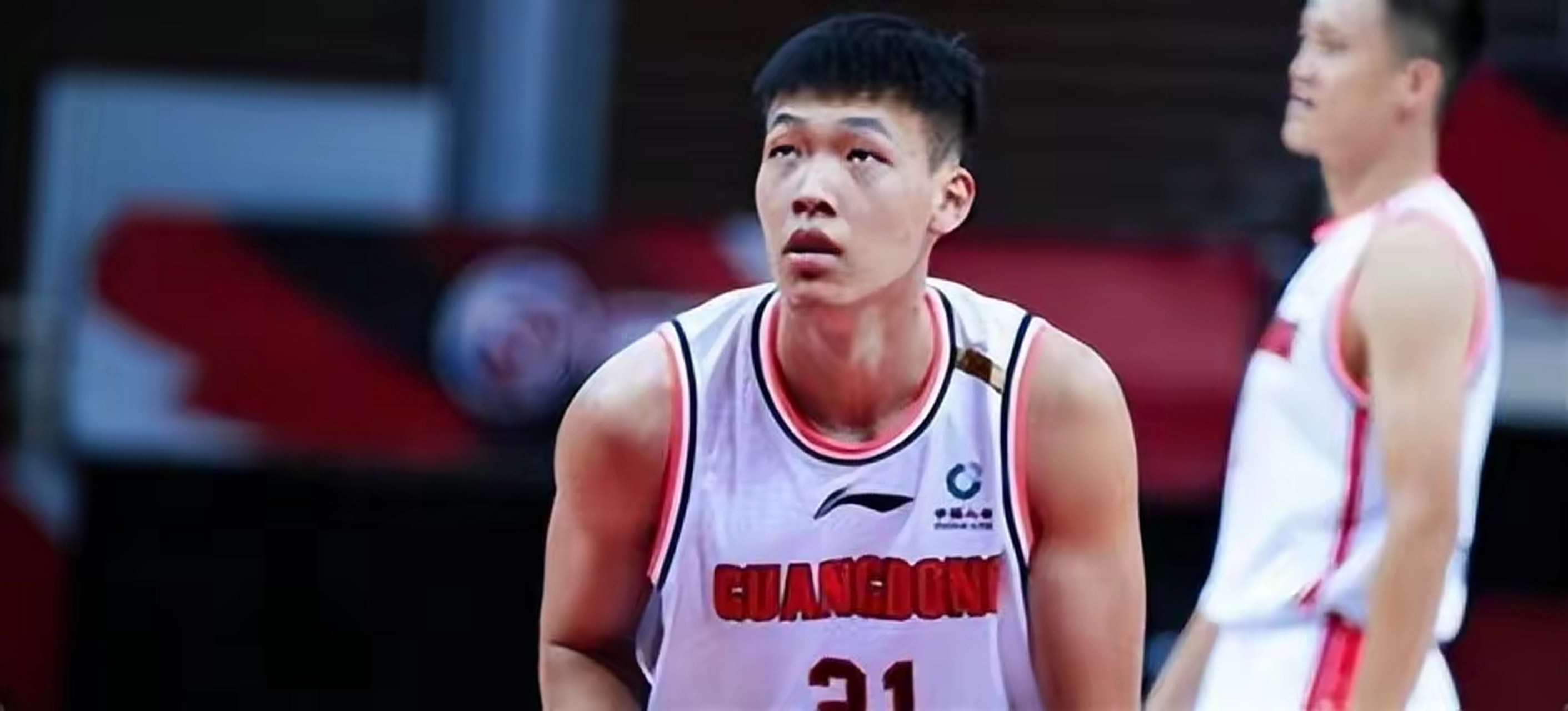 乐鱼体育登录-广东男篮张昊训练日常投射训练&amp;结合球出手