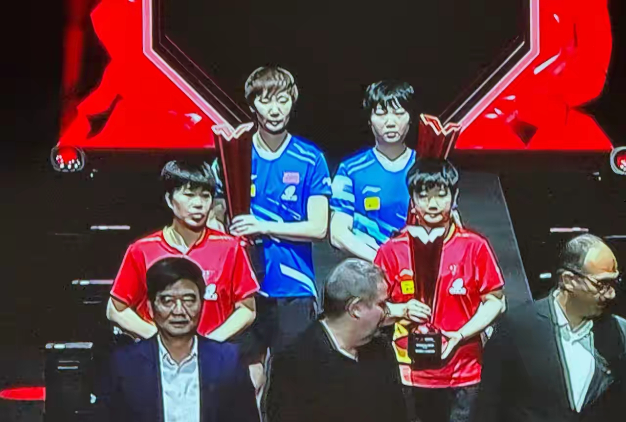 大满贯-王艺迪/蒯曼3-2海产组合女双夺冠的简单介绍