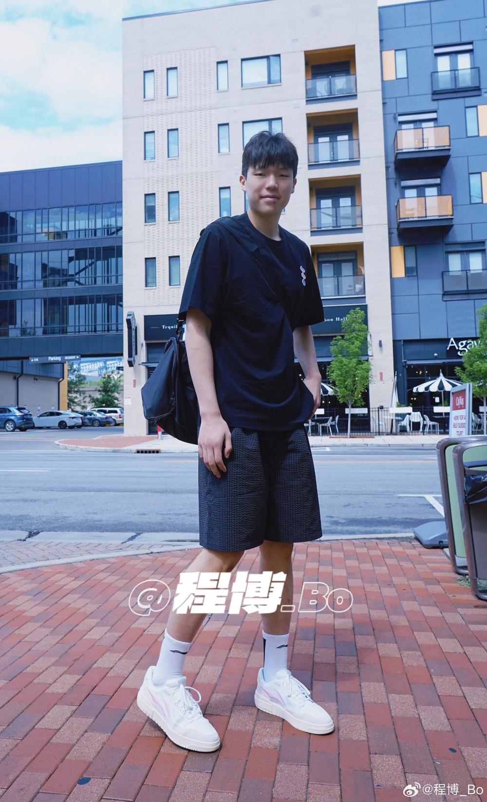 杨瀚森给所有人留下深刻印象他是开拓者长期计划